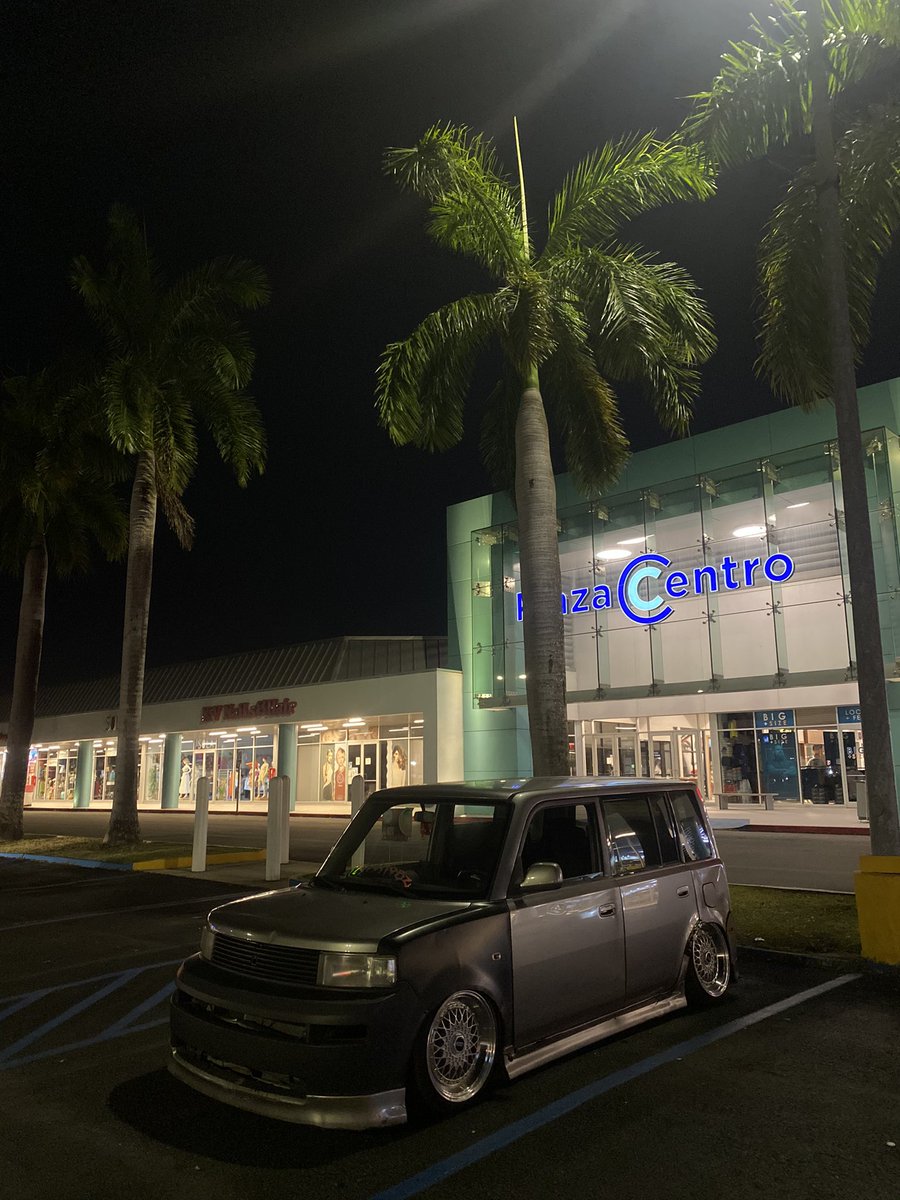 cloudzsweetz's tweet photo. night mobs hit different #staticmobz 💫 https://t.co/dfbT6mgZn4