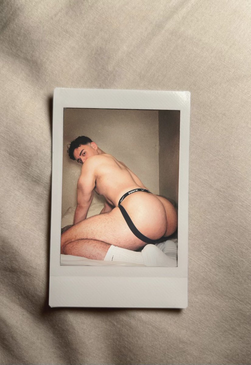 kennyretrograde's tweet photo. keep me in your wallet?💌 https://t.co/dFA2kep1TZ