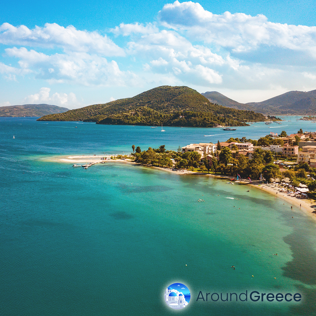 Escape to the pristine beauty of Nydri Beach in Lefkada! With its crystal-clear turquoise waters and soft golden sand, this beach is an authentic slice of paradise. 

❤️ Tag #aroundgreece
❤️ Follow @AroundGreece 

aroundgreece.net/greek-islands/…

#Lefkada #Greece #Greekislands