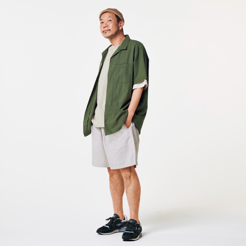 Gap_JP's tweet photo. アースカラーのシャツとショーツをオーバーサイズで着こなす洗練されたストリートスタイル。涼しく軽やかなリネン素材が上品で落ち着いたトーンを演出。
MURO(DJ・プロデューサー)
#Feelthesummer #Gap #shirts #shorts
https://t.co/luxNfBb3n2 https://t.co/nU8ch21dU6