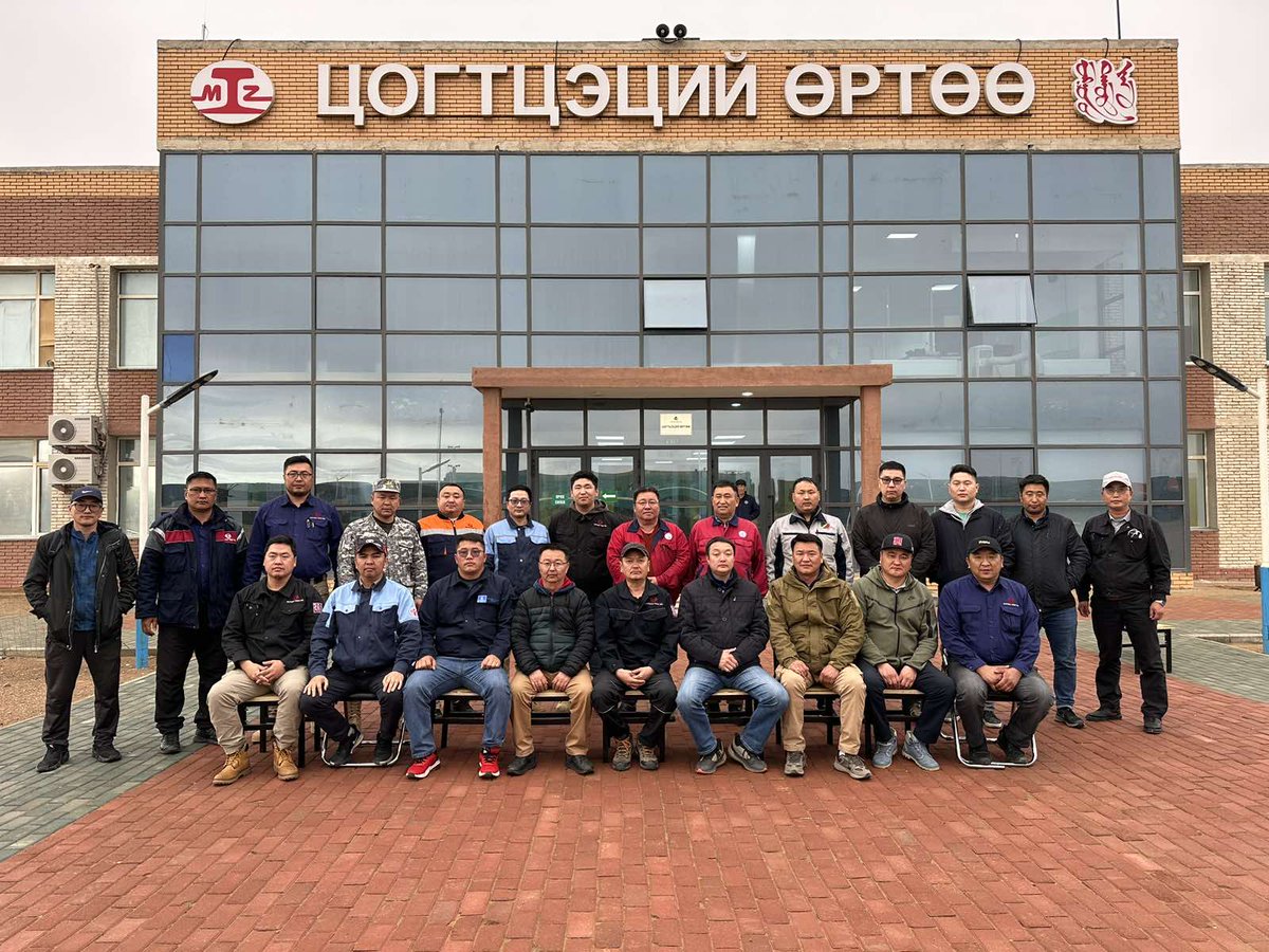 ТАВАНТОЛГОЙ-ЗҮҮНБАЯН ЧИГЛЭЛИЙН ТӨМӨР ЗАМЫН ЭРЧИМ ХҮЧНИЙ БАРИЛГА, БАЙГУУЛАМЖИЙГ УЛСЫН КОМИСС ХҮЛЭЭН АВЛАА.