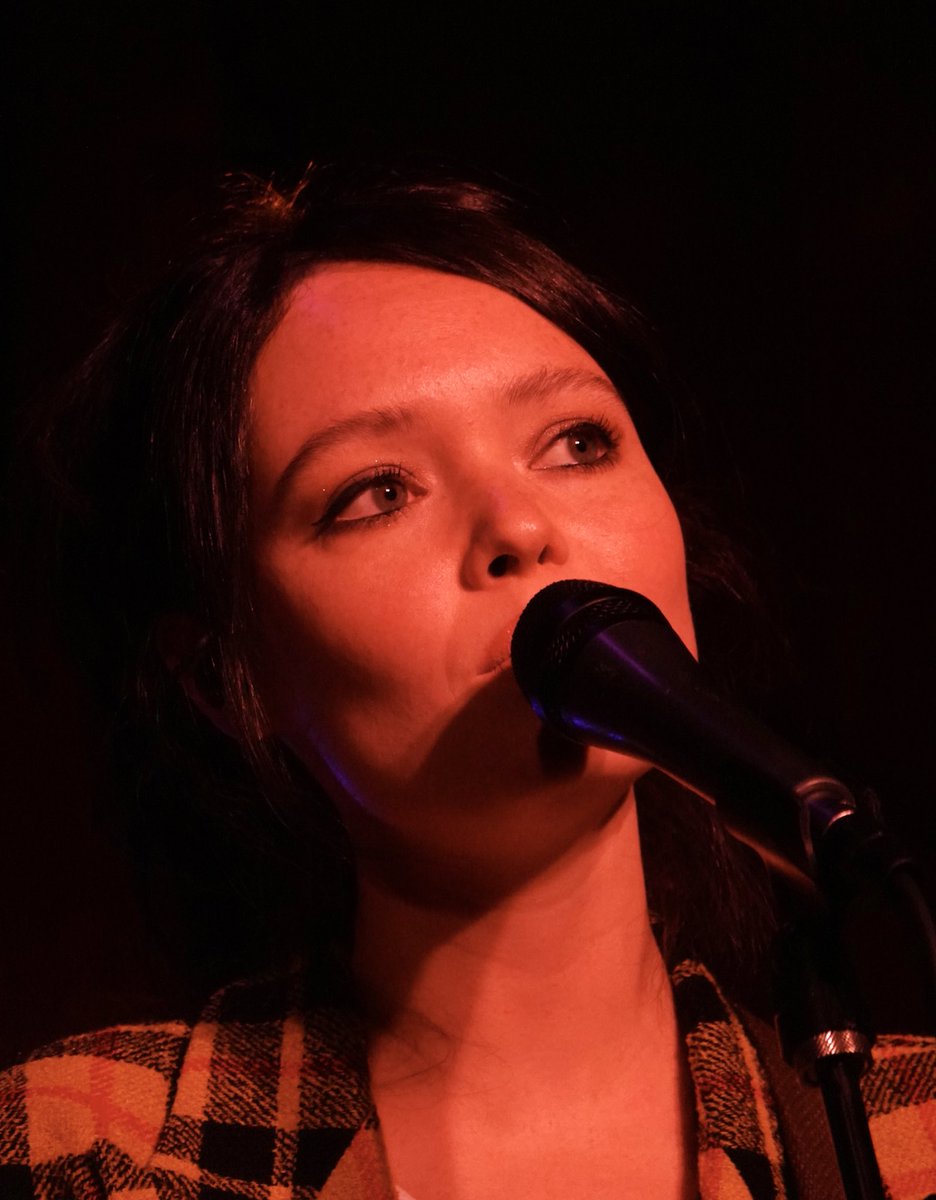 AvKv85's tweet photo. As soon as I saw that @charlobenji was the opener for tonight’s @annashoemaker_ show at @nublu, I gave her music a try, and I was immediately into it. Her set tonight was really great! More photos on my IG (avkv85). #charlotterosebenjamin #annashoemaker https://t.co/7DpS6b6zlx