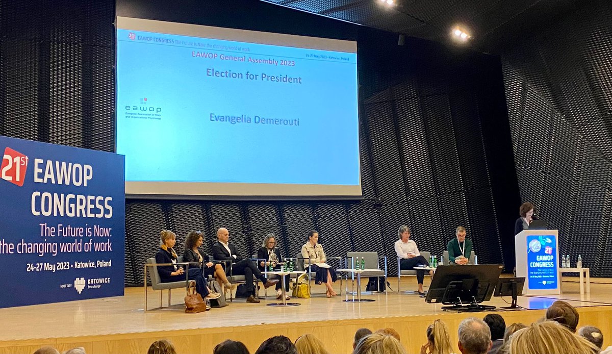 Yesterday, hpm’s Evangelia Demerouti was elected president of the European Association of Work and Organizational Psychology. Congratulations Eva! <a href="/EDemerouti/">Evangelia Demerouti</a> <a href="/hpmtue/">HPM TU/e</a> <a href="/TUeindhoven/">TU Eindhoven</a> @EAWOP <a href="/tuecursor/">TU/e Cursor</a> #eawop2023