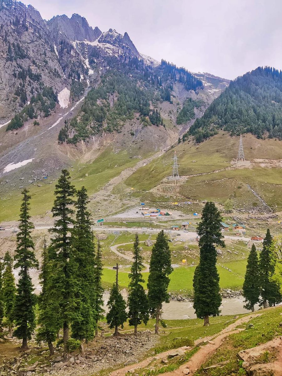 Sonamarg Kashmir.

#G20India 
#G20_in_Kashmir 
#DekhoApnaDesh
#WeCare 
#NatureBeauty
#naturelovers