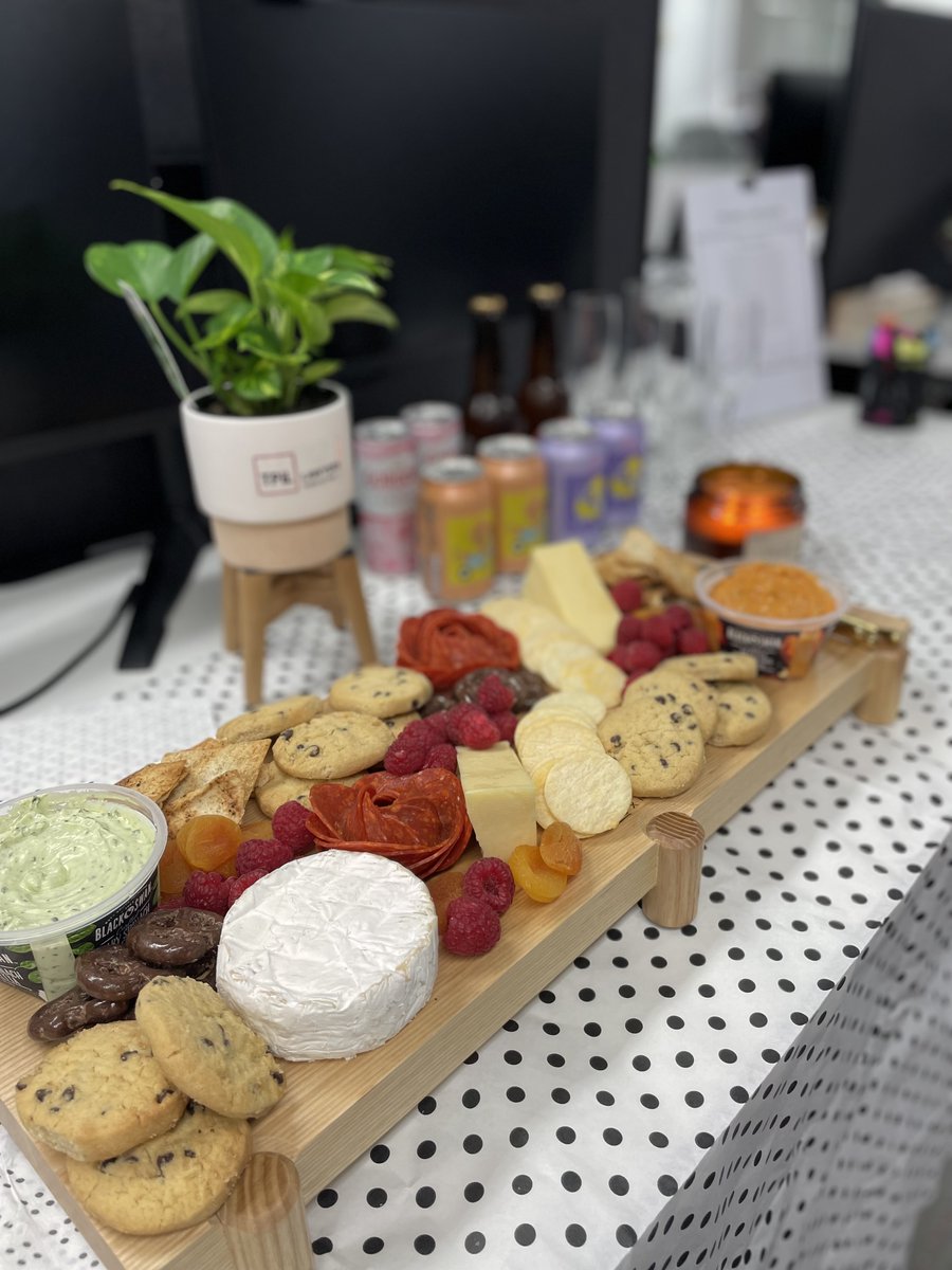 Funky Fridays!
This afternoon our staff enjoyed a delicious charcuterie board thoughtfully put together by our social committee! What an excellent way to get the weekend started🎉