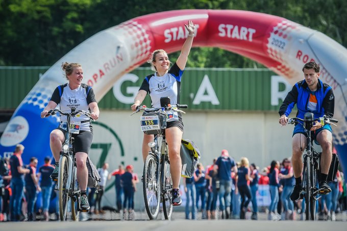 Wij wensen onze buren van <a href="/Stg_Roparun/">Stichting Roparun</a> veel succes met de Roparun-activiteiten dit weekend.

#mooiinitiatief
#vijfsluizen