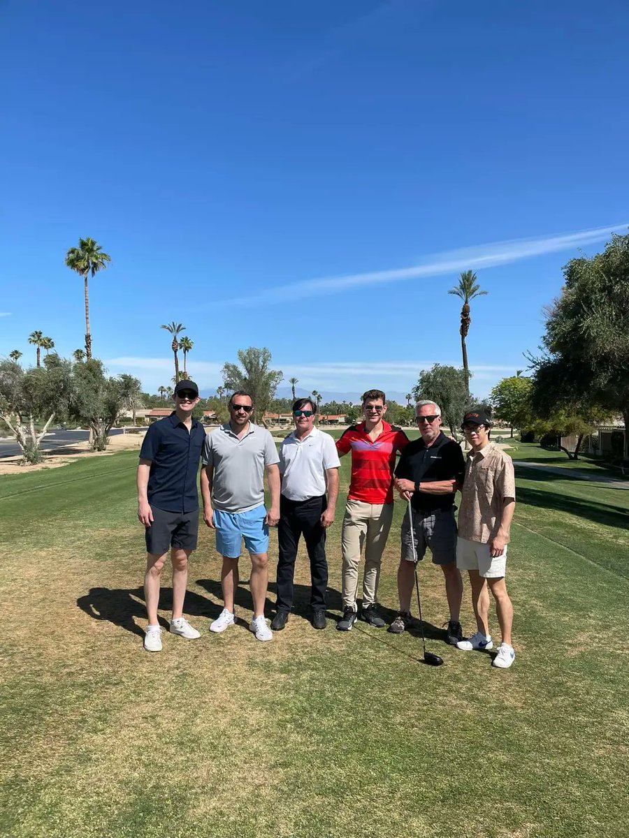 Golf day with Nathan Chen, Brandon Fraser before show in Palm Springs

#nathanchen #StarsOnIce

instagram.com/p/CsrXnsAhhi2/…