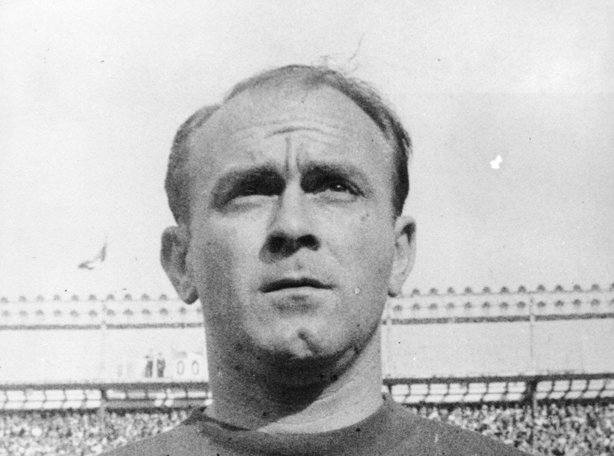 Pain on Twitter "⭐️Alltime greatest player for each of the following clubs Manchester United