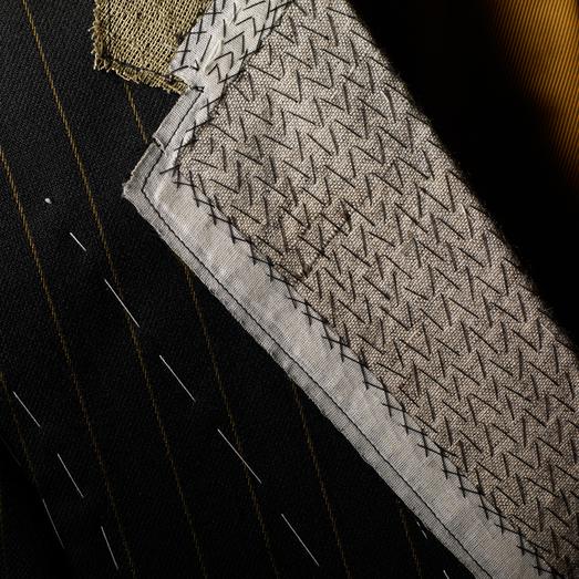 yipwecter's tweet image. Fully canvas make traditional craftsmanship work. We use the best horse hair canvas and best interlining, Bemberg lining and best accessories include the natural buttons, the threads and etc.