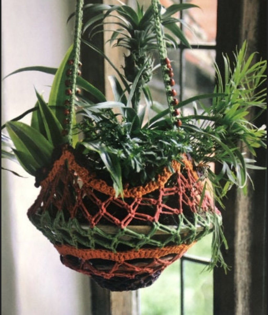 Crochet Large Plant Hanger Pattern #crochet #planthanger #yarn #crafts #pothanger #plants #indoorplants #ssb #earlybiz #magic #MHHSBD 
etsy.com/listing/860565…