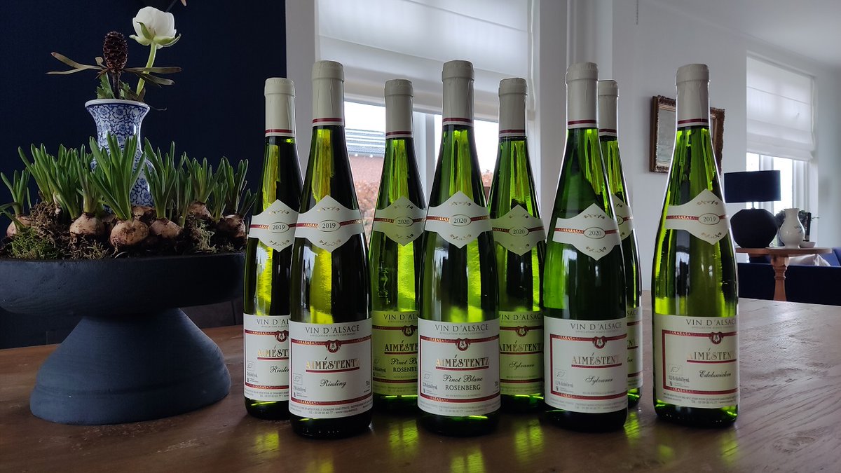 Wij bieden ambachtelijke Elzaswijnen van kleinschalige onafhankelijke wijnboeren die respect hebben voor natuur en traditie. Geniet van heerlijke, eerlijke en unieke wijnen!  #Elzaswijn #elzas #AmbachtelijkGenieten