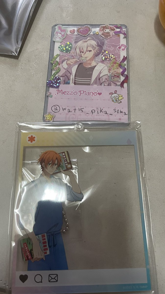 wat15_pika_soma's tweet photo. 佐々木と宮野　TSUTAYA  フォトアクリルキーホルダー　交換
譲→佐々木
求→異種　宮野
郵送でのお取引き希望です。
よろしくお願いいたします。 https://t.co/gO5jGiyZCQ