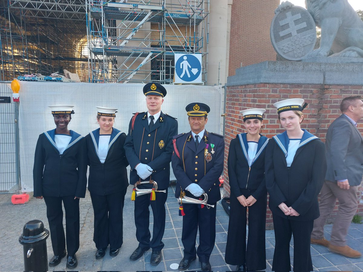A privilege and an honour for our RHS students to lay a wreath for the school at the moving Menin Gate ceremony last night. Thank you. <a href="/lastpostieper/">Last Post Ass. Ieper</a> <a href="/RHSSuffolk/">Royal Hospital School</a> <a href="/AngliaTours/">Anglia Tours</a>