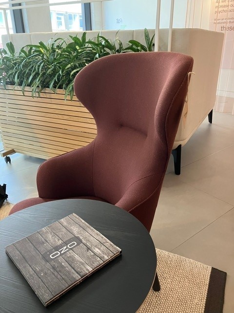We were lucky enough to visit Clerkenwell Design event this week. Lot's of beautiful furniture and some new ideas for sprucing up your workspaces! 🧡💜 If you need a lovely new desk, chair or storage - get in touch!