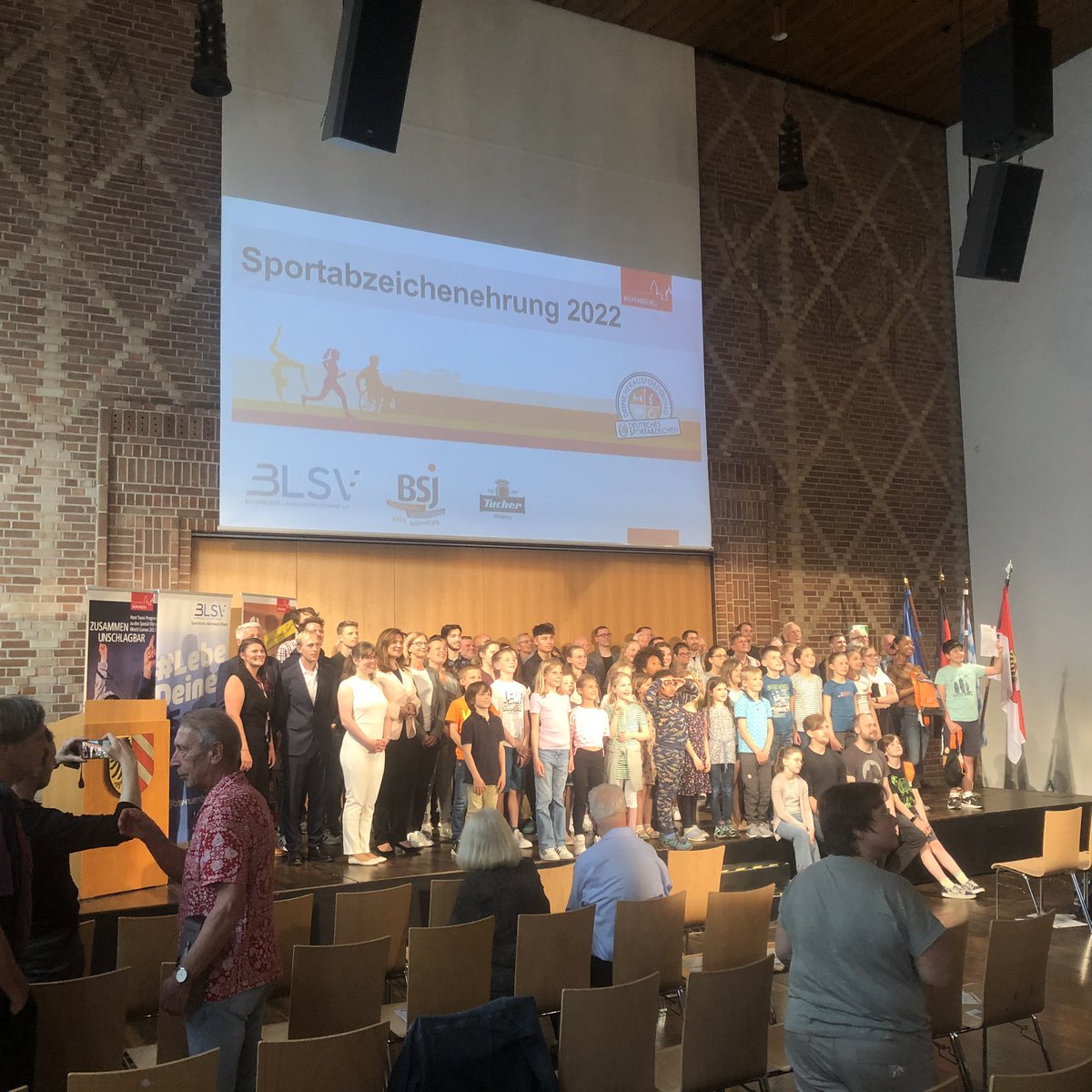 Impressionen von der Sportabzeichenehrung 2022 der Stadt Nürnberg im Heilig-Geist-Saal am Donnerstagabend: Eine tolle Veranstaltung, danke an alle Teilnehmerinnen und Teilnehmer! 👍🥇 #sportabzeichen #blsv