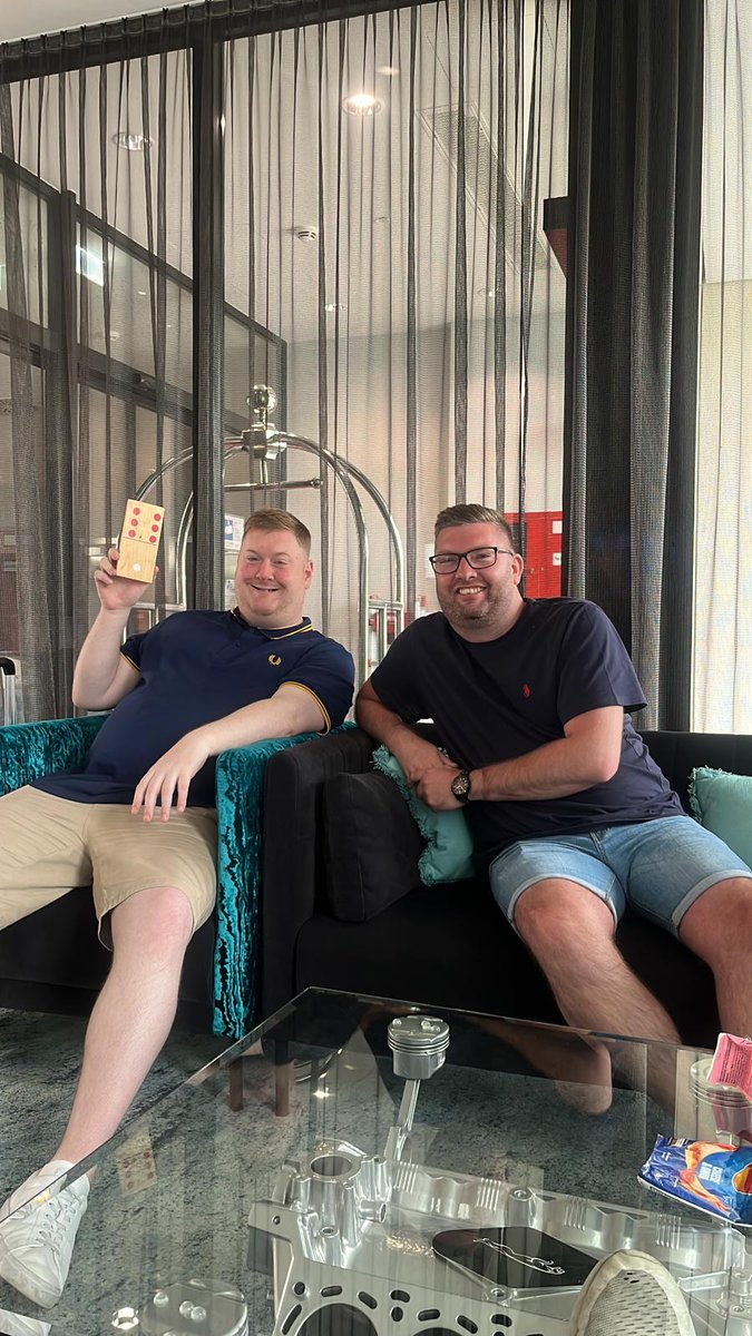 You've heard of The two Ronnies.....

....The two Evans' doesn't have the same ring to it but still!!

Here's our Lee and Ricky, who have safely arrived in Sindelfingen for the Interwetten European Darts Grand Prix that begins tomorrow.

<a href="/goodevans180/">'Rapid' Ricky Evans🎯</a> 
<a href="/Evz180/">Lee Evans</a>