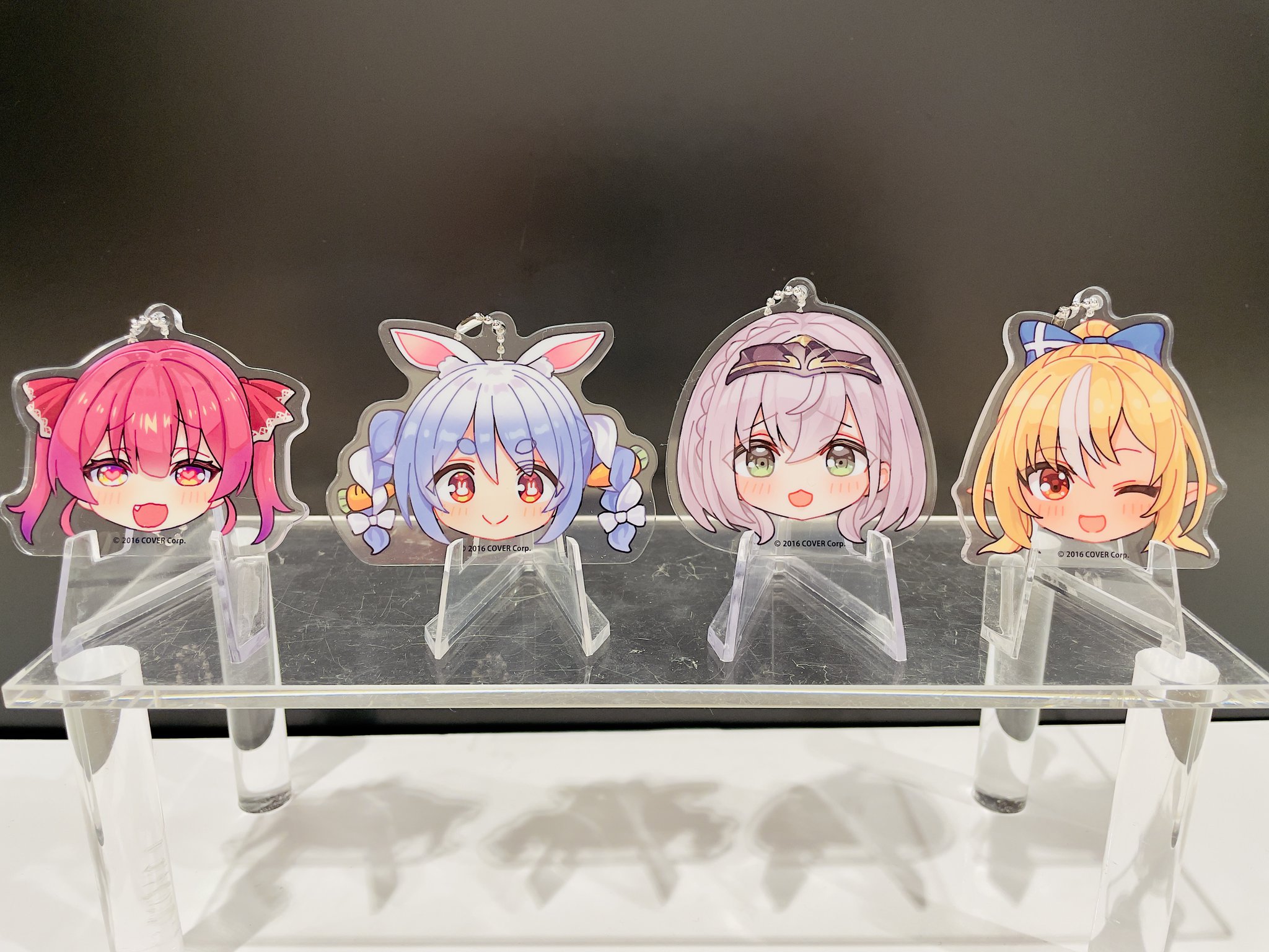 hololive マリン船長のイラストアクリルボールチェーン Amazon.co.jp: マリン船長のイラストアクリルボールチェーン