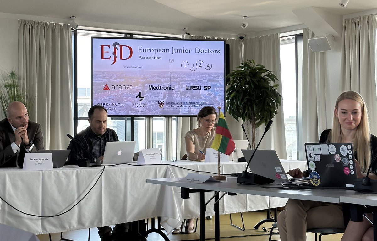 pabloestrellap's tweet image. The @ejdpwg is holding their Spring Meeting in Riga, Latvia 🇱🇻 . The main focus will be on Postgraduate Training, working conditions, and medical desserts. The @WMAJDN is present in this important junior doctors meeting.