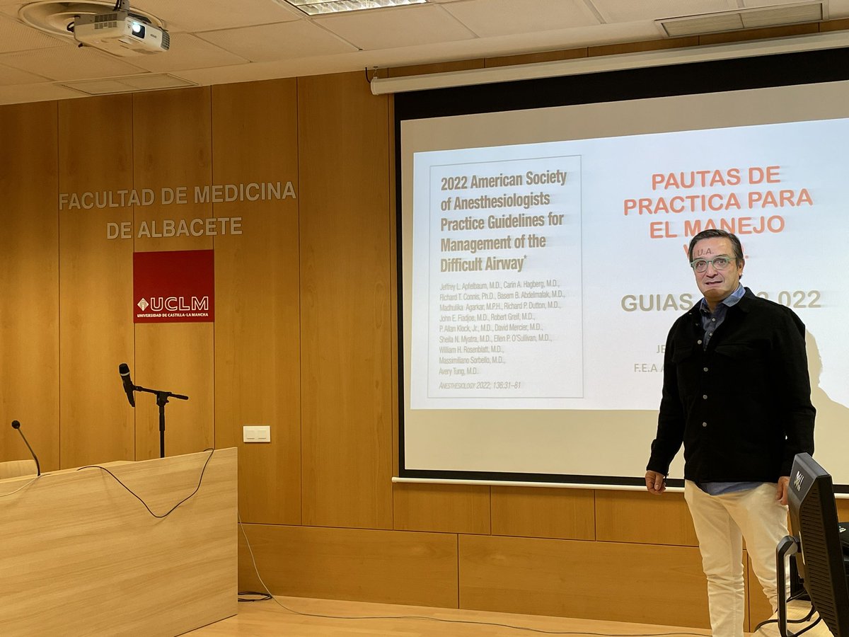 Albanestesia's tweet photo. Hoy en la #SesióndeServicio el Dr. Cuesta nos ha puesto al día en las guía ASA 2022 https://t.co/63J0WcAjUH