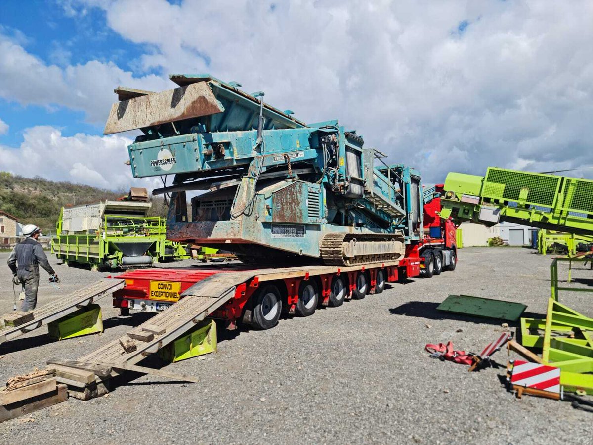 equippo's tweet photo. Another successful delivery! Check out this Powerscreen Warrior 1800 from 2008, safely and securely delivered to Bulgaria from France. In the market for used heavy machinery? Get in touch today find your next machine on https://t.co/9qs9D6RJ12 - Inspected, Delivered, Guaranteed! https://t.co/qbfmirCkcb