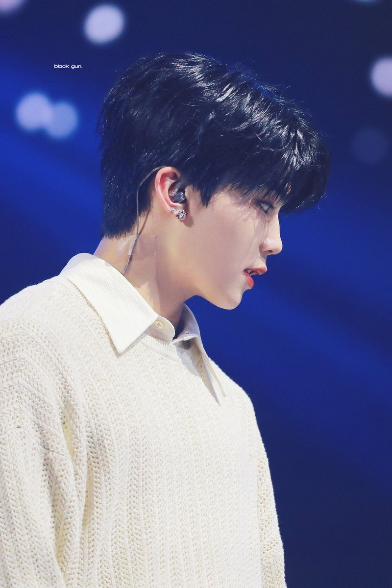 black gun. tweet media