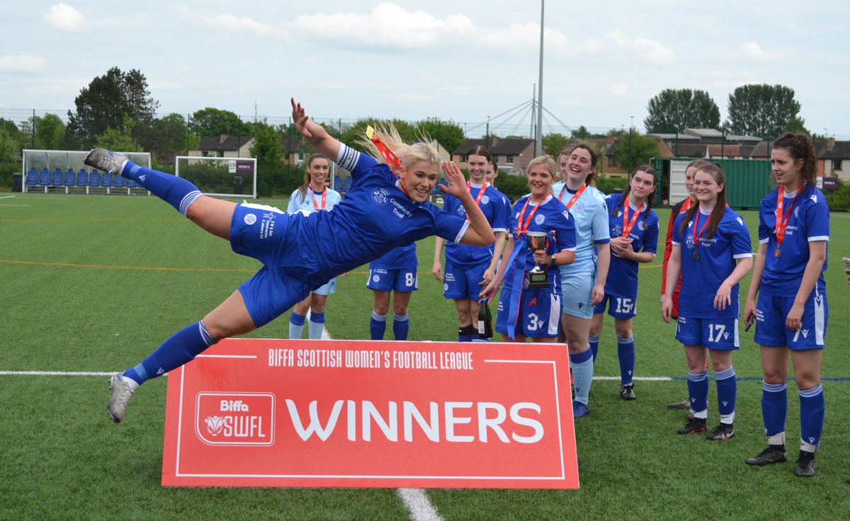 FLYING QUEEN

The Queen Of The South skipper's trophy celebration is our #FridayFeeling! 

Have a great weekend.

#FridayFeeling #BeTheDifference