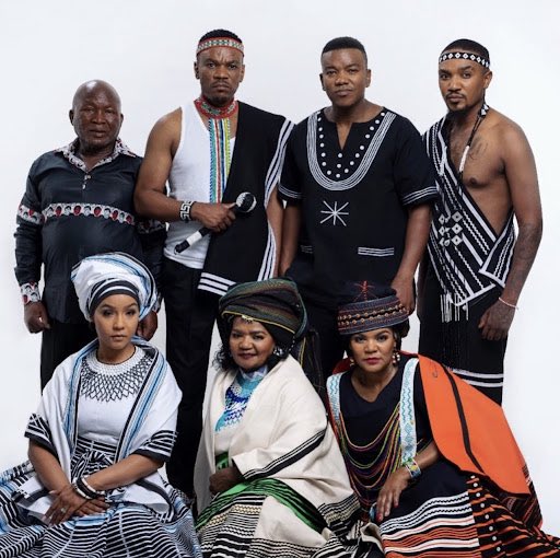 Now This is one real Reality Show I've ever seen. I believe is not scripted everyone here is giving us their true story. It makes me proud to be umXhosa well represented. I love the show it's so dope!!🔥🔥🤞
#BalaFamily Phelo 
#DrNandipha Somizi Fikile Mbalula Out Now Soweto Toss