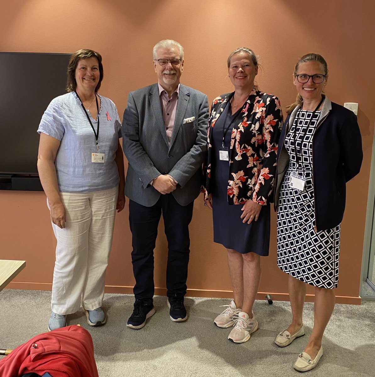 Tack cancersamordnare  <a href="/KjellIvarsson/">Kjell Ivarsson</a> för viktiga diskussioner, vi ser fram emot att samarbeta för en bättre bröstcancervård!
#bekämpabröstcancer #jämlikvård #bröstcancer