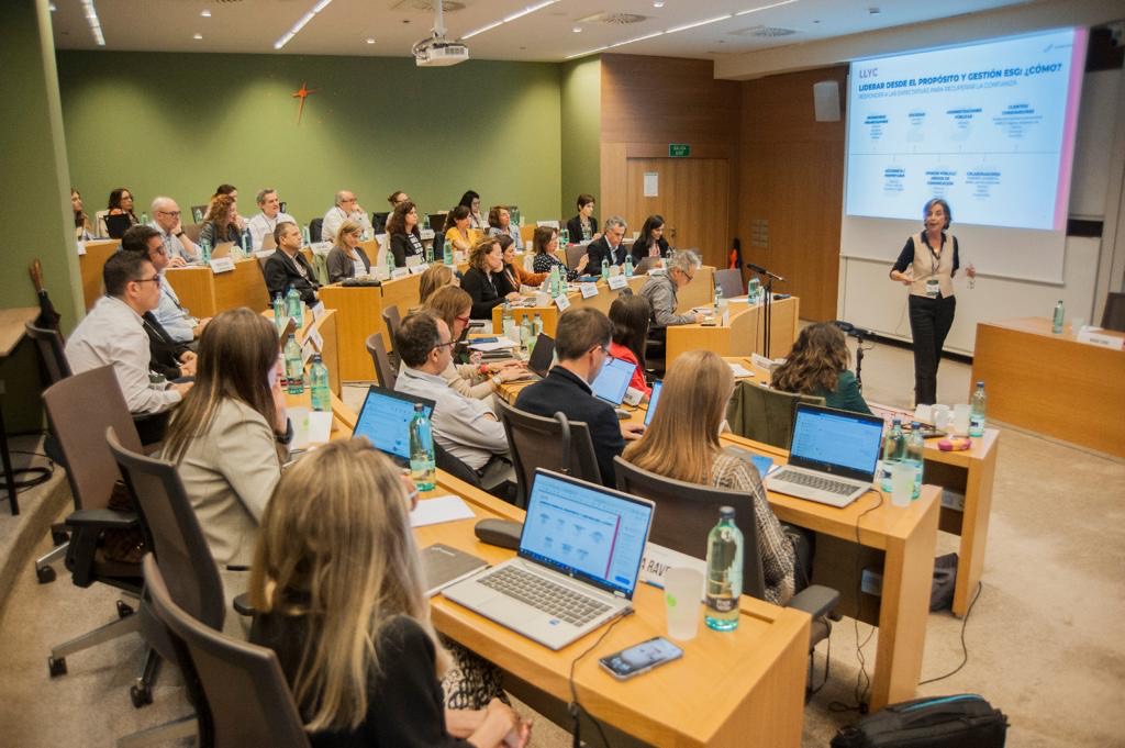 Ayer puse de manifiesto la importancia de comunicar con transparencia en el programa de ESG y Sostenibilidad organizado por C2G, os dejo algunos titulares clave que compartí en el encuentro👇