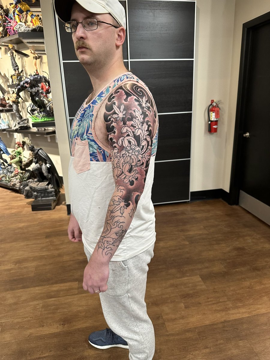 ras_the_ghul's tweet photo. I don’t share much on here but I wanted to show progress on my arm piece https://t.co/ASSQELtBpL