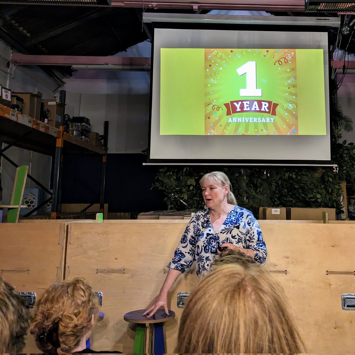 LDNCiderCircle's tweet photo. Congratulations to the London Cider Club on its 1st anniversary.
Some serious fermentation heavyweights have passed through its doors over the past year, and it was great to enjoy another cider session with both Napton Cidery and BEARDspoon last night.
#londoncider #ciderclub https://t.co/nFe6WeYvgX