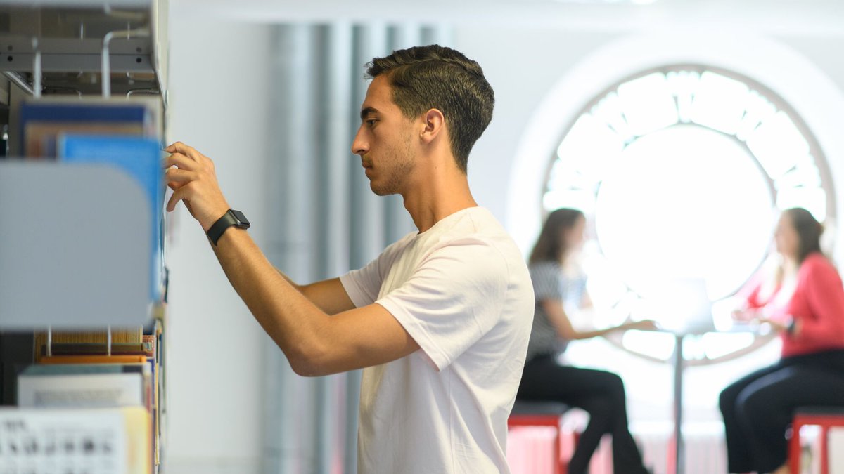 UB Mannheim (@ubmannheim) on Twitter photo Join our team! Interesse an einem spannenden Nebenjob auf dem Campus? Die <a href="/UBMannheim/">UB Mannheim</a> sucht studentische Hilfskräfte für die Mitarbeit in den Bibliotheksbereichen und in Digitalisierungsprojekten.
Weitere Infos: blog.bib.uni-mannheim.de/Aktuelles/?p=2…
#unimannheim #ubmannheim
📷 Anna Logue Join our team! Interesse an einem spannenden Nebenjob auf dem Campus? Die <a href="/UBMannheim/">UB Mannheim</a> sucht studentische Hilfskräfte für die Mitarbeit in den Bibliotheksbereichen und in Digitalisierungsprojekten.
Weitere Infos: blog.bib.uni-mannheim.de/Aktuelles/?p=2…
#unimannheim #ubmannheim
📷 Anna Logue