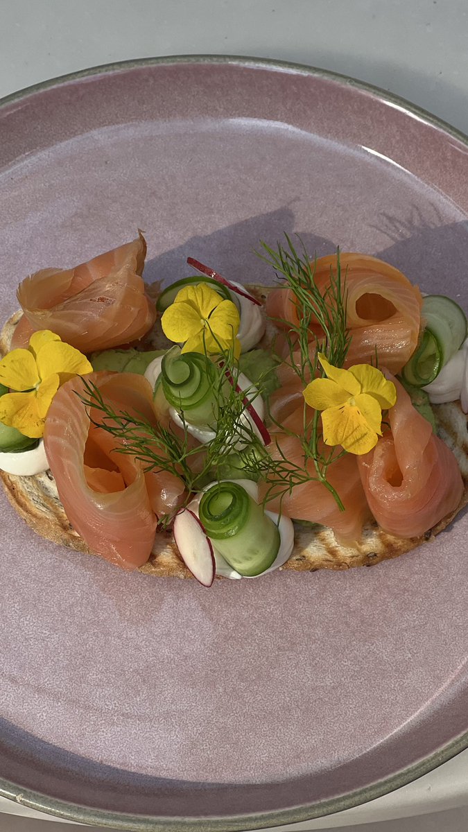 arto_coffee's tweet photo. Arto Smoked salmon tartine 😍
Cheers to the weekend, slow mornings, an extra cup of coffee and BRUNCH! Adding this Smoked Salmon Tartine to your repertoire for delicious breakfasts and brunches!
#artocoffee #coffee #desserts #croissants #breakfsat #tastyfood #dubai #dubaimall https://t.co/5RVk1LaIwZ