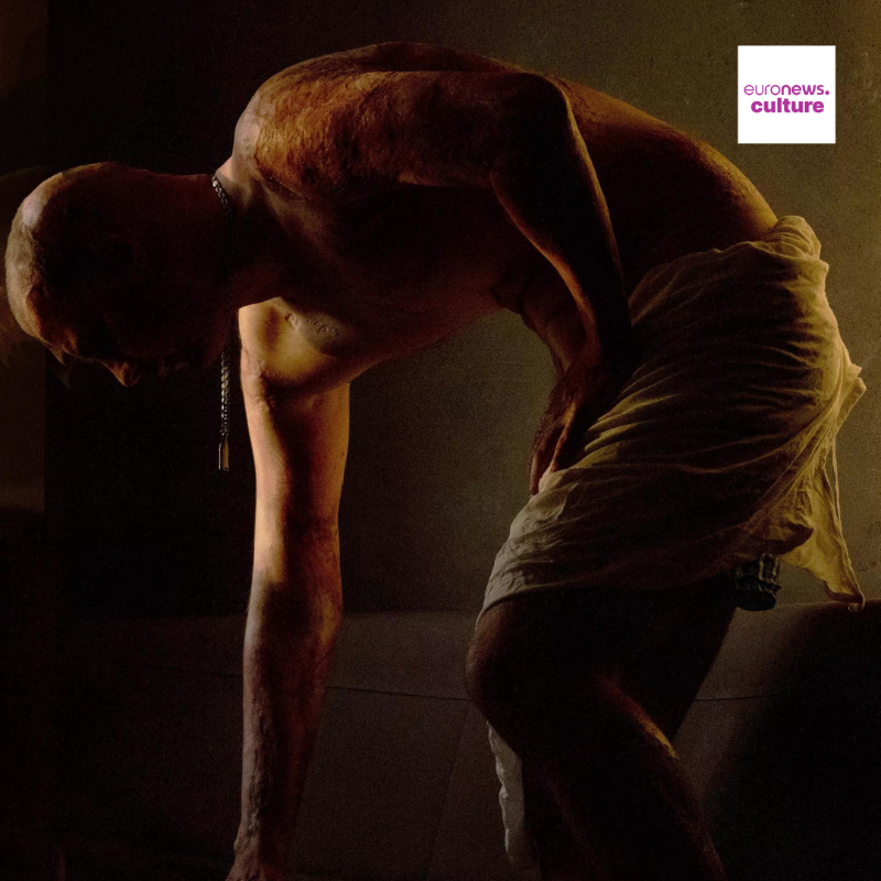 euronewsculture's tweet photo. 28-year-old photographer, @marta_syrko, is from Lviv and wants to change perceptions about disabled people in Ukraine. 🇺🇦

Her "Sculpture Series" shows soldiers in a new light.👇