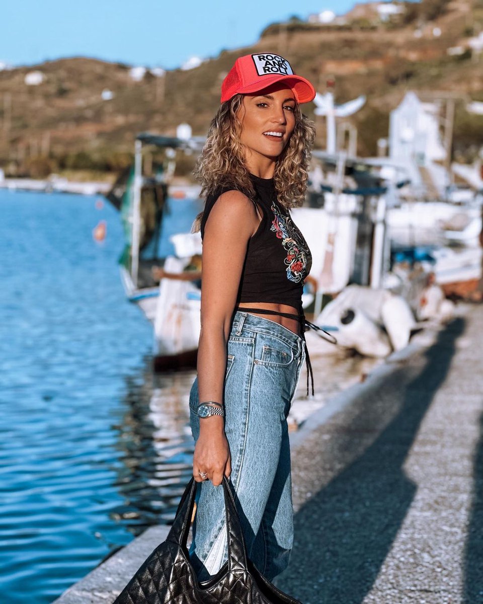 faysbook.gr tweet media