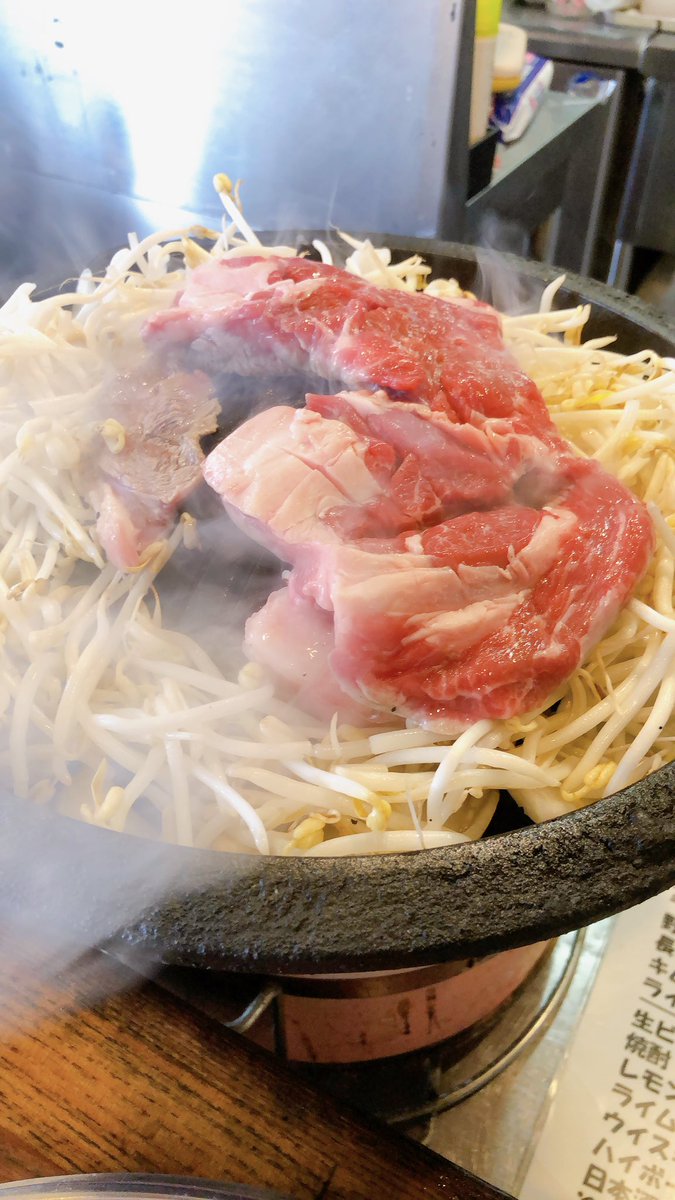 ステンドグラス美術館
小樽運河クルーズ
ジンギスカン
どれも良かったです〜👍