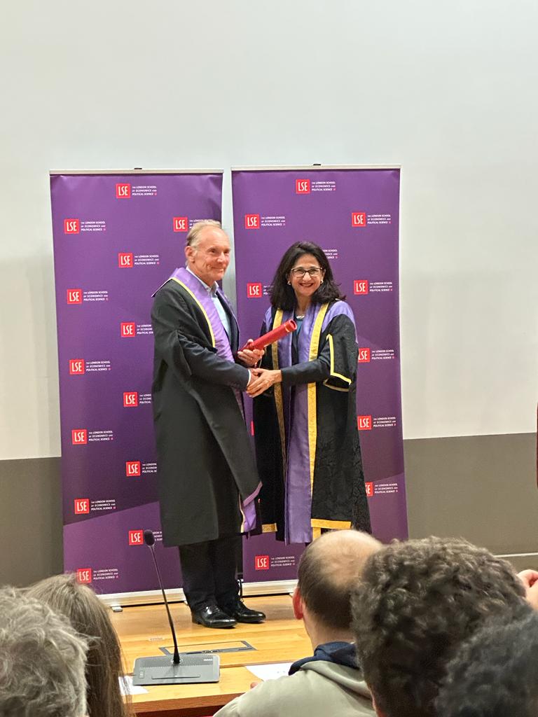 DanHawes's tweet photo. What an evening at LSE to witness the great Tim Berners-Lee being awarded an honorary degree followed by a Q&amp;A and drinks reception. He's living proof of the power of education and I hope he is an inspiration to all those finalists about to take their exams. #inspiration #science https://t.co/yuGWdZlKMb