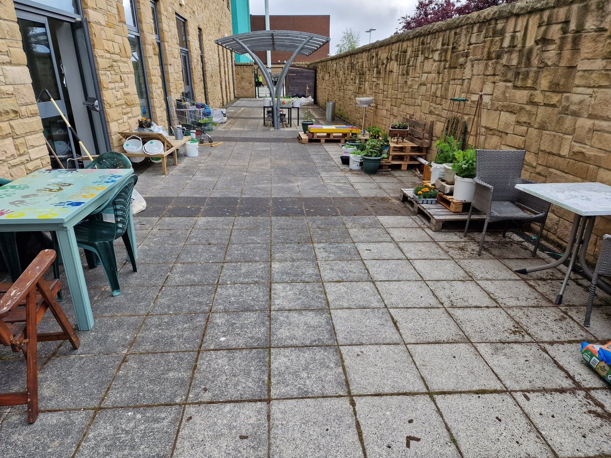 Dukes_AEN's tweet photo. The students from the ARC and nurture lunch club have enjoyed transforming an empty area of nothing into  small garden with Mrs Oakley. Where they are growing flowers and vegetables. The transformation in just 6 weeks has been phonomenal. https://t.co/wr3uf2QqyU