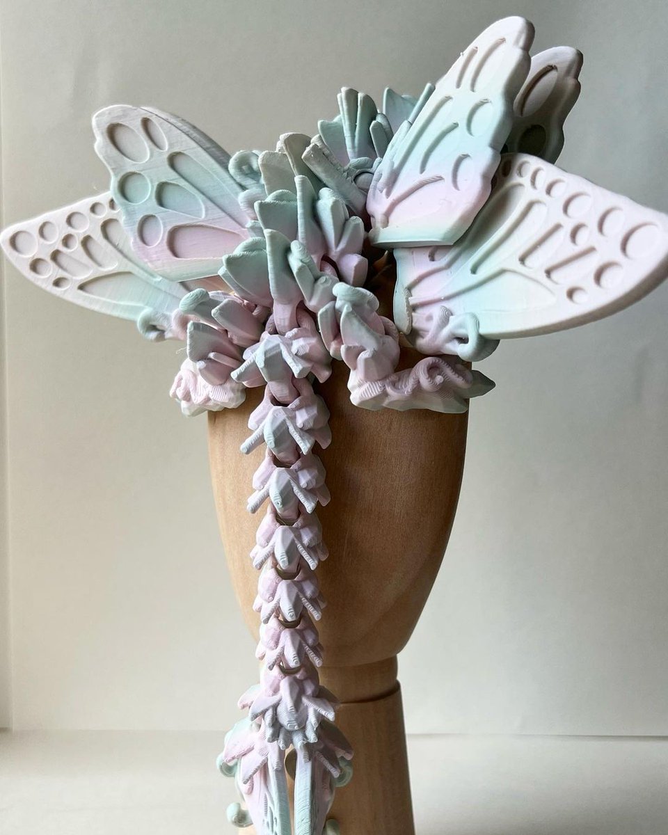 esun3dfilament's tweet photo. Baby butterfly dragon #3printed by @maisonlumiere_3d 🤩 using eSUN ePLA-MATTE Rainbow
#3dmodeled by @cinderwing3d
Looks amazing😍
.
.
#3dprint #3dprinting #rainbow #matte #dragon https://t.co/2zQGxsuv3b