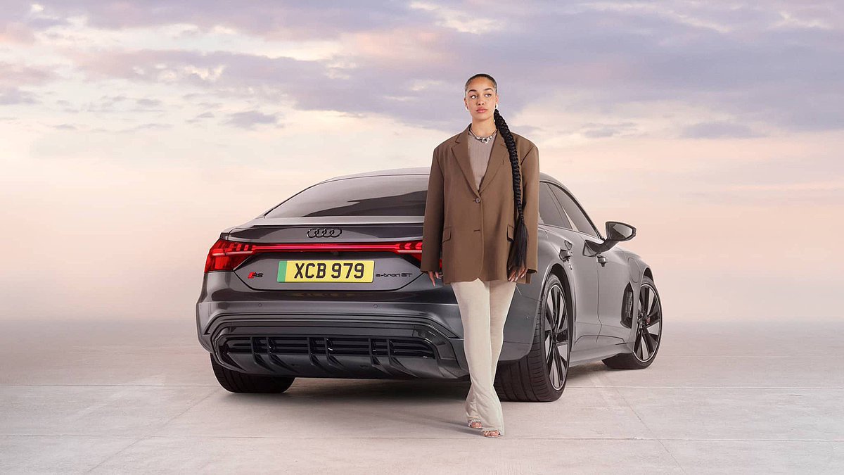 JorjaDaily's tweet photo. Jorja Smith x @AudiUK

#ProgressivePeople #FuturesIsAnAttitude #Audi

📸 Nwaka Okparaeke https://t.co/c38KfMRuuf