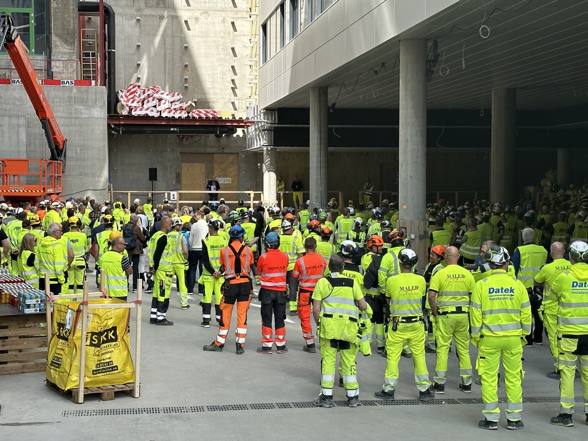 Neste år står et nytt klinikk- og protonbygg på Radiumhospitalet klar til bruk. Takk til alle som gjør det mulig! bit.ly/42aj8P5