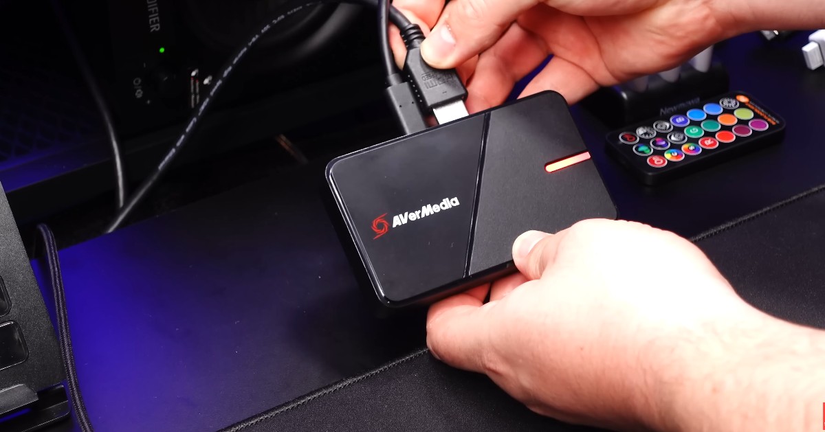 AVerMedia_DE's tweet image. 𝗖𝗿𝗲𝗮𝘁𝗲 &amp;amp; 𝗖𝗼𝗻𝗻𝗲𝗰𝘁 
#AVerMedia Live Gamer Extreme 3 
Heute bestellt, morgen da ✔️

🛒 ow.ly/QVLt50OvFAA

#BoldlyCreate