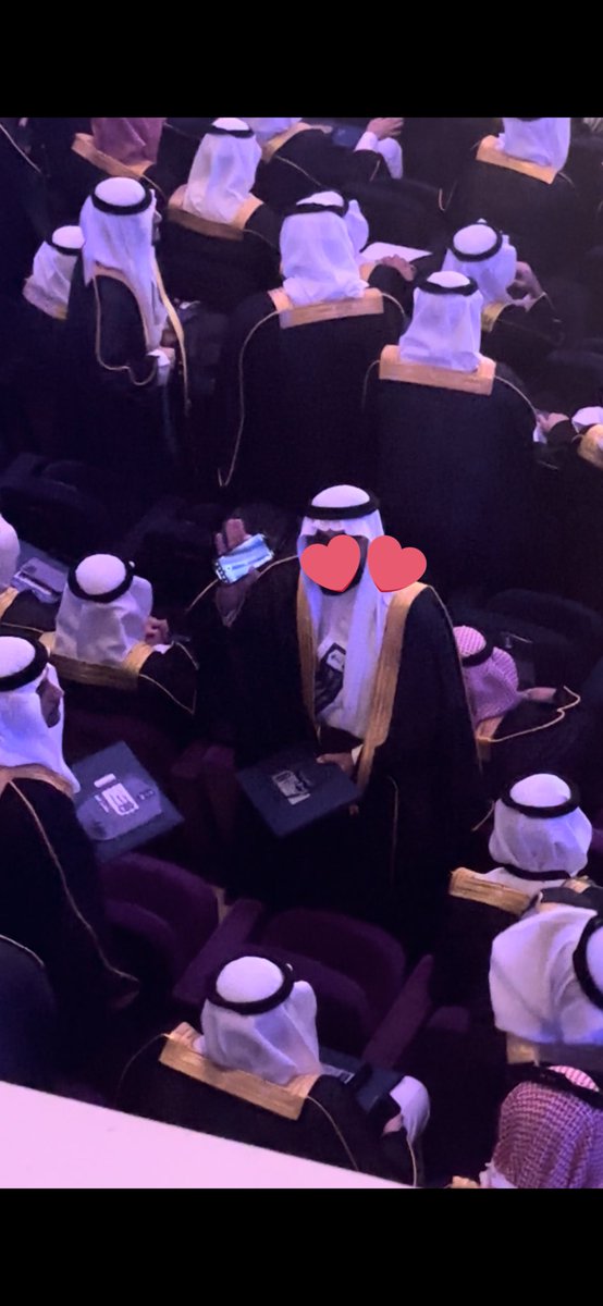 itsdxna's tweet photo. Proud🥺🎓❤️ https://t.co/WqPzZzEmGQ