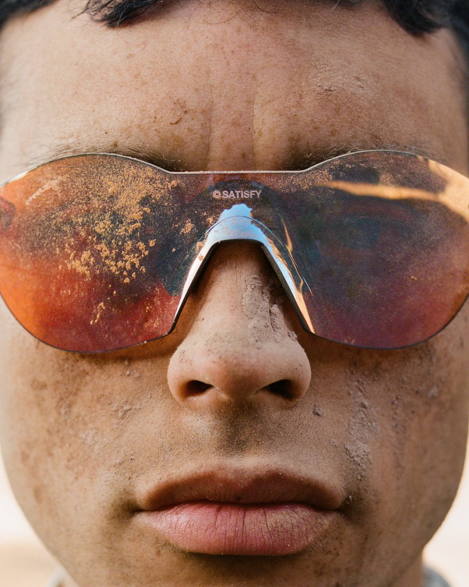 SORRY SOLD OUT
#oakley #satisfy #resubzero
joliefoulee.fr/satisfy-oakley/