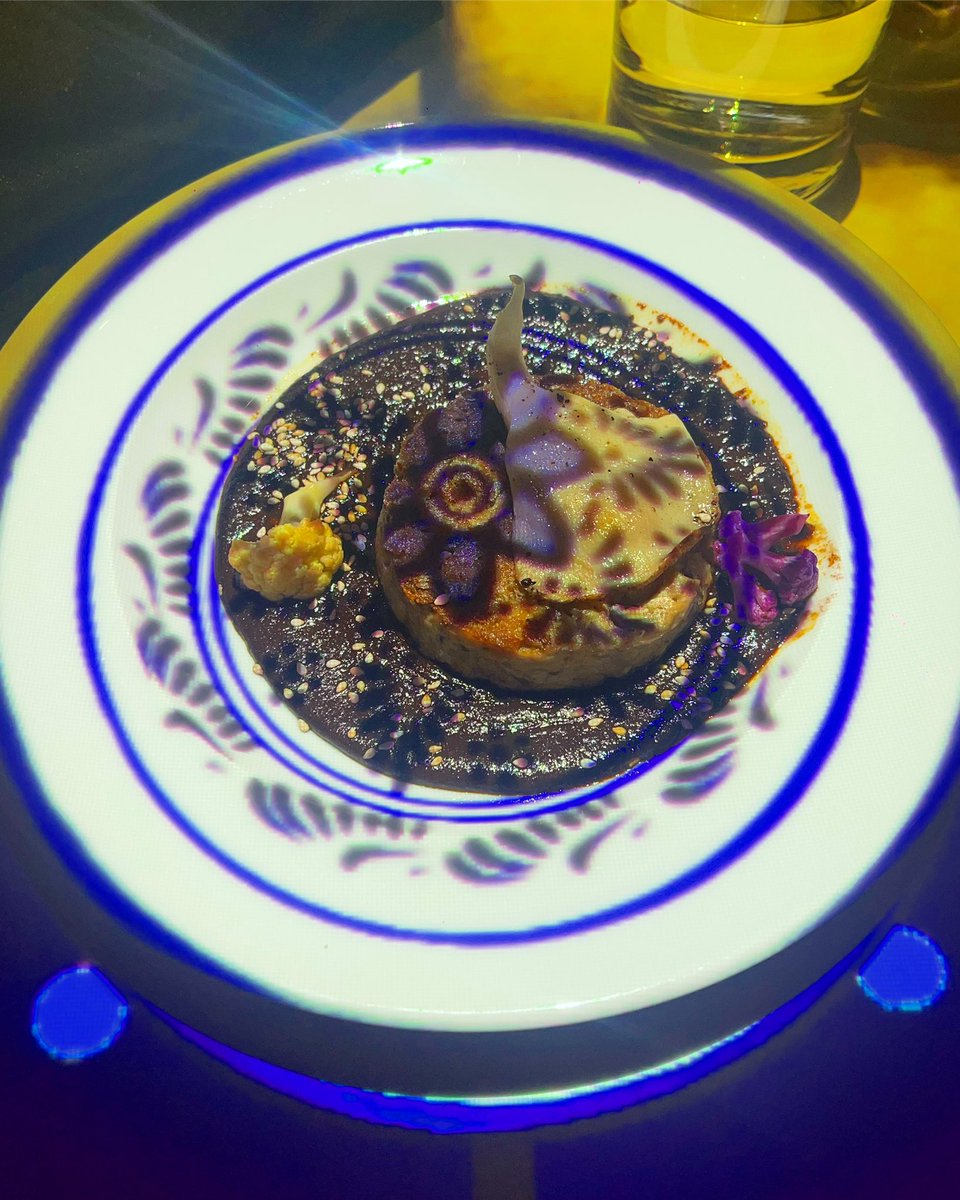 ppzepeda's tweet photo. #lamejorexperiencia #gastrómica #encdmx #inigualable #notelapierdas #enlacondesa @sensoria_gastro @nido_tallerculinario @josafatharo #graciasgraciasgracias #unagrannoche @zeticomunica https://t.co/lnWGdsMelx