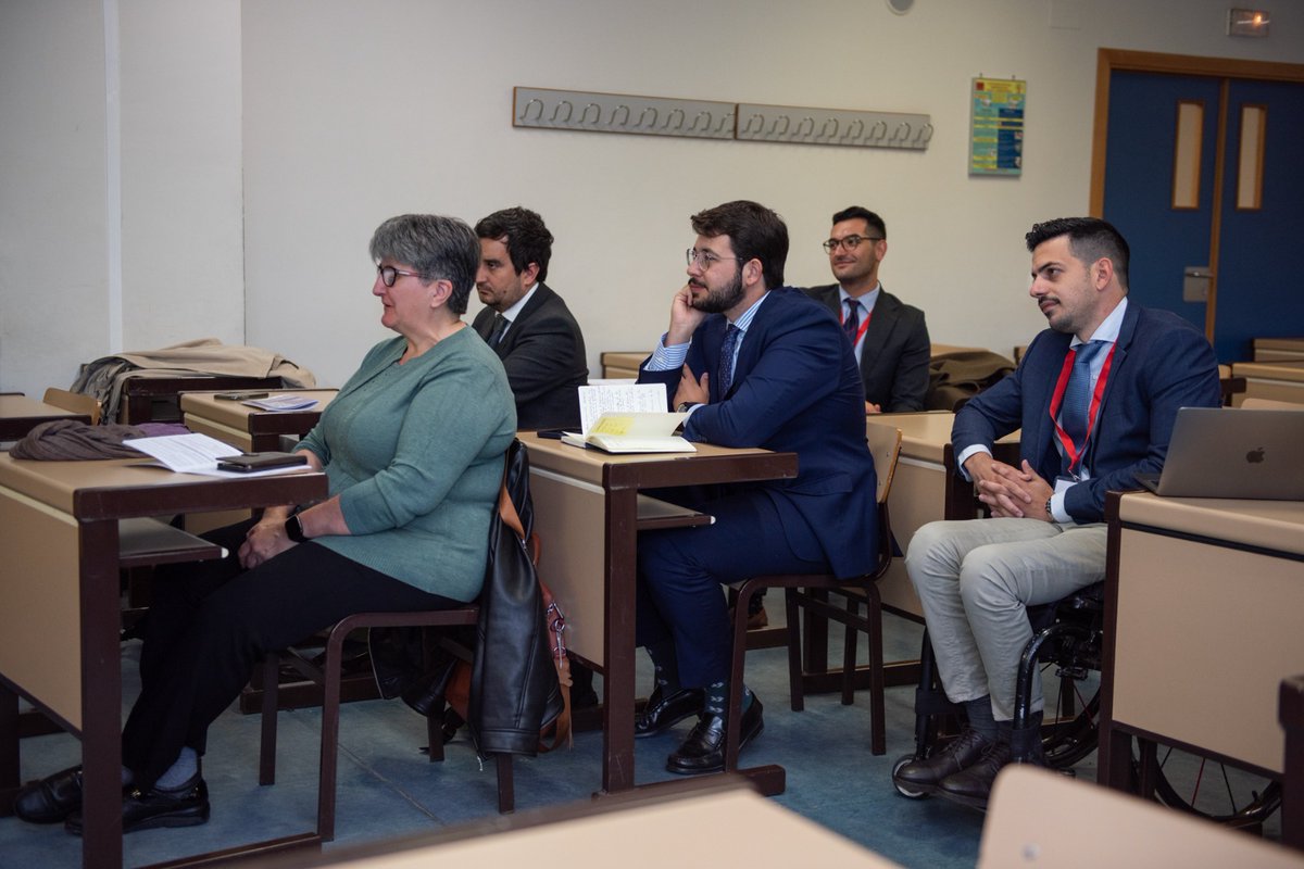 AEDTSS's tweet photo. 👥️ El éxito del #AEDTSSCuenca también se debe al elevado nivel de nuestros participantes y comunicantes, siempre dispuestos a debatir y reflexionar.

¡Muchas gracias a todos por acompañarnos un año más! https://t.co/QUUYHu8oKN