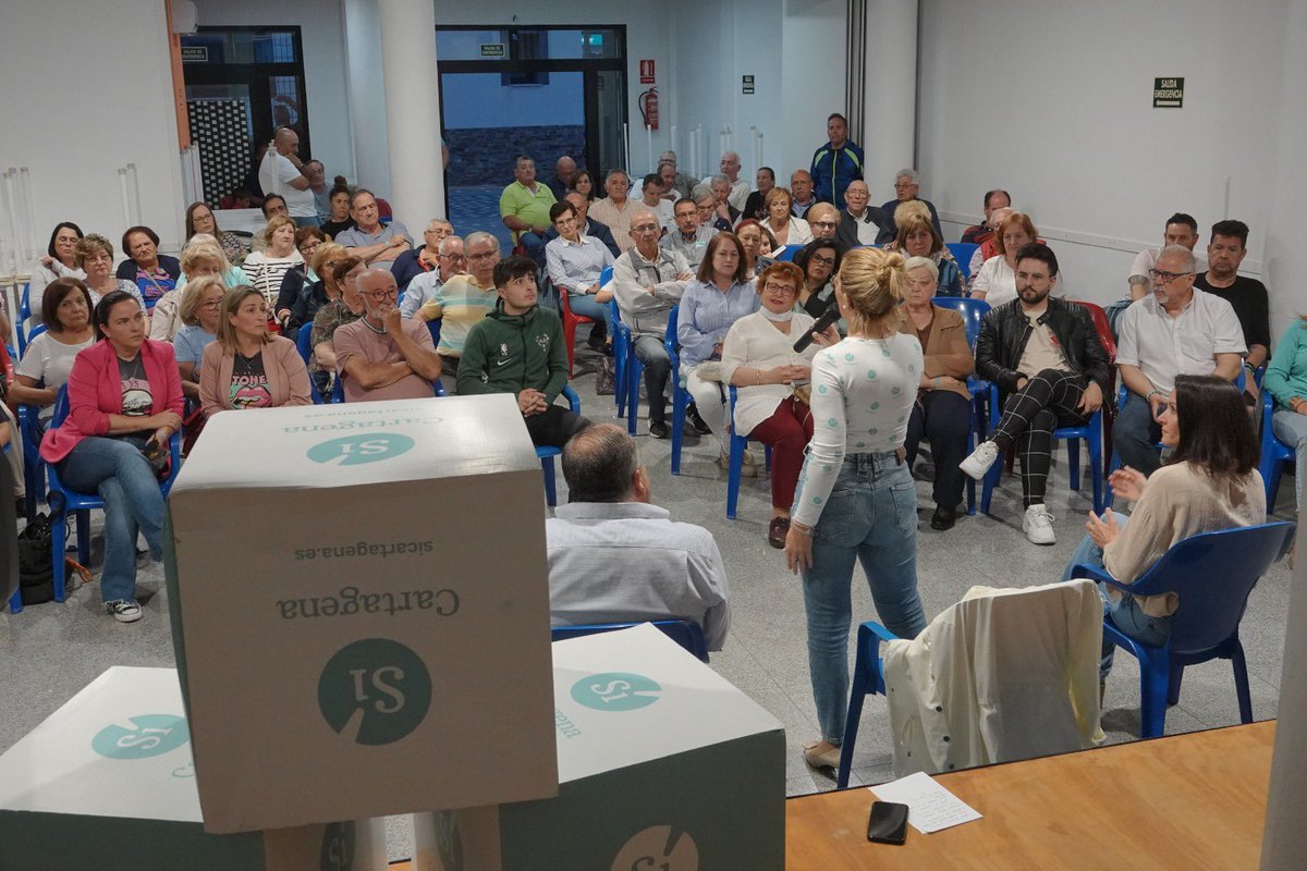 😍Ha sido un privilegio trabajar estos años por #Cartagena y por #Alumbres junto a dos grandes personas; <a href="/JPedroTorralba/">Juan Pedro Torralba</a> y <a href="/AnabCastejon/">Ana Belén Castejón</a>! 
Vamos a seguir luchando para que nuestro pueblo mejore, como dejamos ayer muy claro! 
#Alumbresporbandera #Sicartagena