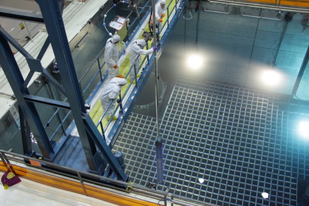 DEADLY ACCIDENTS IN HIGH ACTIVITY RADIOACTIVE WASTE SITES ☢️ IN COMMERCIAL NUCLEAR REACTORS

In this THREAD, I explain all the accidents with fatalities produced in this type of facility throughout the history of civil nuclear energy.