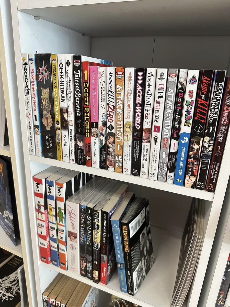 KeironeCapstack's tweet image. What’s up my frog homies? The weekend starts right here and the weather man says we’re in for blue skies and sun! The perfect weather to grab yourselves a nice meaty trade or hardcover, head to the beach for some well deserved R&amp;amp;R! 
frogbros.com #shoplocal #lovecomics