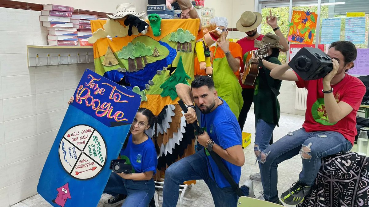 Nuestro equipo de The Improving Co. se unen para crear espectáculos lúdico educativos en inglés que estimulan la creatividad y brindan momentos de pura diversión!! 🎭🎬🎶🎉

#theimprovingco #lúdico #educativo #inglés #magia #diversión #showtime #teatroimproving #madrid #teatro